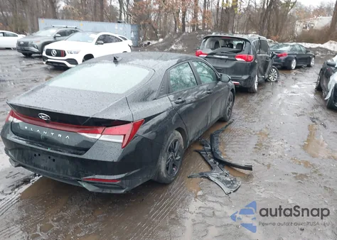 2022 Hyundai Elantra Sel z USA, uszkodzony, nr VIN KMHLM4AG3NU344695